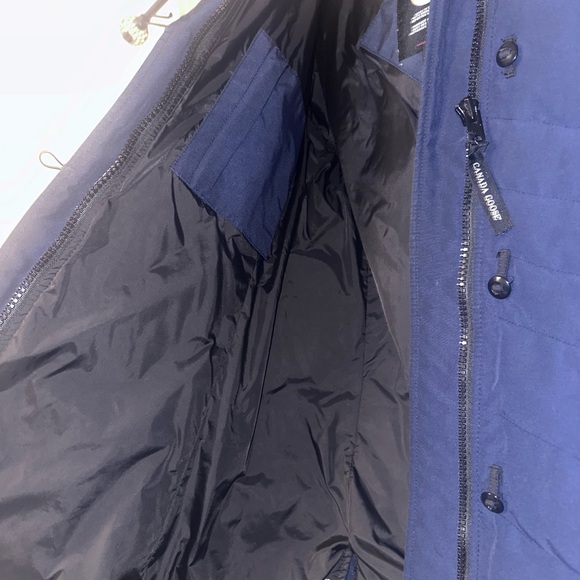 Canada Goose Loretta Parka (coat) - Picture 3 of 10